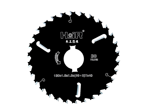 An outer diameter of more than 180 saws